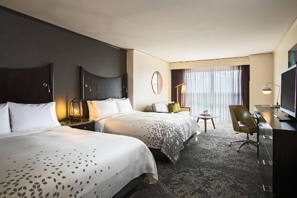 Renaissance by Marriott Raleigh North Hills Hotel image 5